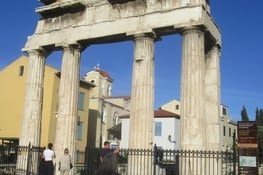 Athènes (autre ruine Romaine)