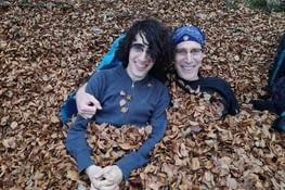 finalement père et fils dans les feuilles...