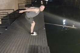 Petit plongeon pou lolo