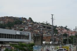Les favelas près du stade