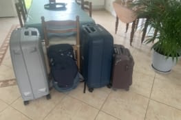 J-1 : La fermeture des valises