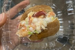 Lobster roll 🦞