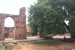 Qutab Minar Garden