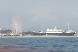 Passage devant le Lydia, au large de Barcarès.