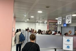 Qui fait sa maligne, fait sonner le portique de sécurité 🤣🤣🤣