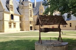 Le puit de la cour