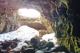 Le début du tunnel de lave