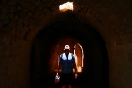 Un rayon de lumière dans les ténèbres des souterrains