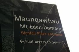 Montée vers le Mt Eden