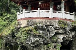 Visite à la pagode du coin