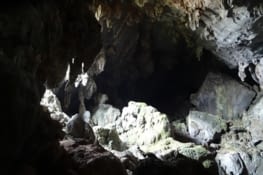 La grotte sans touristes...