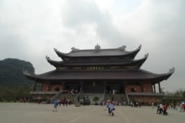 Le petit temple de Bai Din