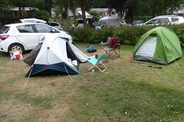 Installation au camping de Gouaux