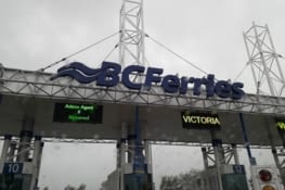 Embarquement sur le ferry