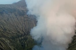 Le cratère / The crater