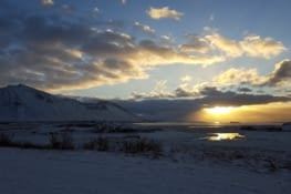 Les jours se raccourcissent rapidement en hiver.