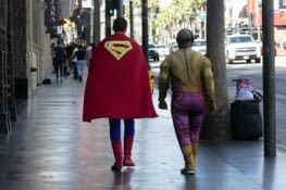Superman et Hulk nous ont serré la main