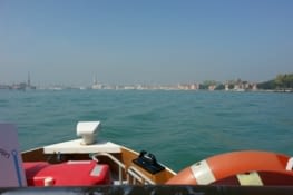 De retour de Murano - Burano. Venise dans le fond