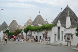 C'est vraiment mignon (et on a esquivé les hordes de visiteurs sans trop savoir comment !)