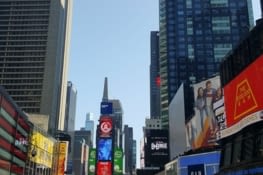 Arrivée à Times Square dans la matinée