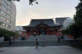Le sanctuaire shinto Hanazono