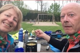 Nouilles chinoises sur mini-réchaud