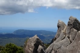 Ca grimpe encore un tout petit peu