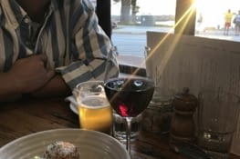 Un peu de food quand même ? ! Et italienne ;) Il Lido joli spot pour un verre sunset.