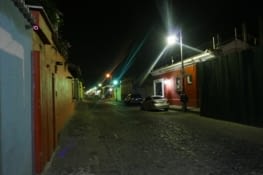 La nuit tombée, très vite les rues se vident