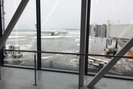 Départ de Paris, il neige.