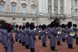 La relève de la Garde Royale à Buckingham Palace