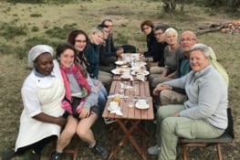 petit déjeuner dans la brousse
