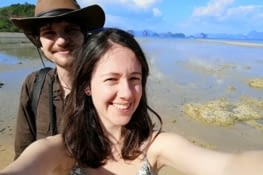 La plage à marée basse.