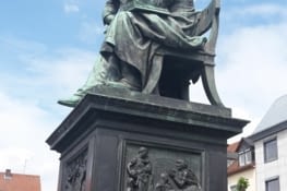Denkmal der Brüder Grimm, Hanau