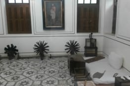 La chambre où Gandhi a passé une partie de sa vie.