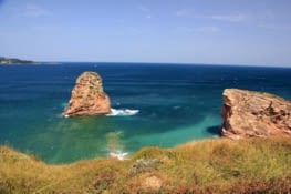 Promenade le long de la corniche du domaine d'Abbadia à Hendaye
