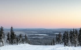 Découvrir la Laponie : Les incontournables d'un séjour féerique dans le grand nord