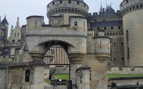 Senlis-Chateau de Pierrefond -Compiegne